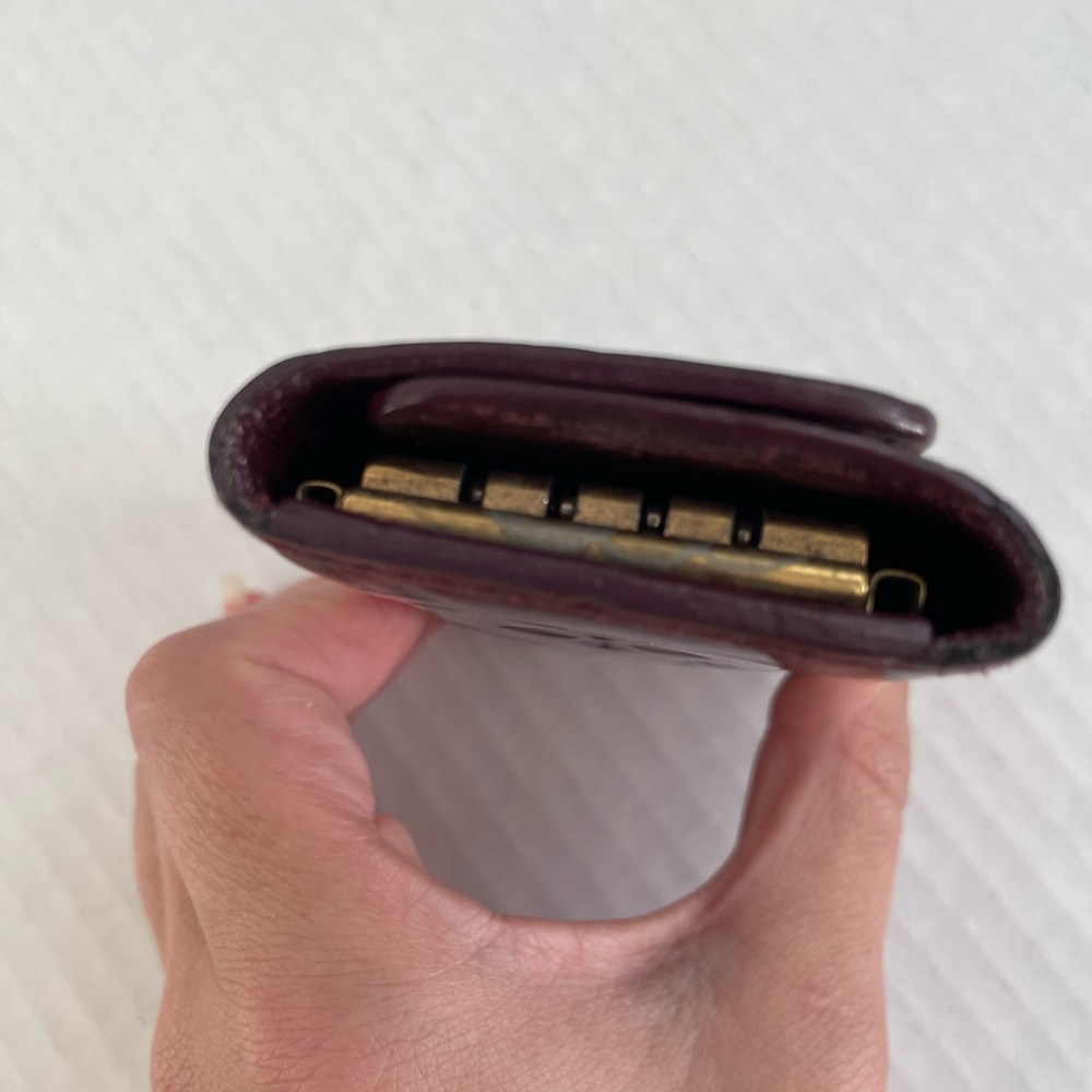 LOUIS VUITTON burgundy Vernis key holder - Picture 8 of 10